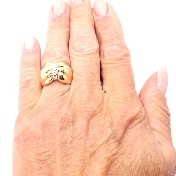 Rare! Authentic Van Cleef & Arpels 18k Yellow Gold Diamond Bow Design Band Ring - Picture 7 of 9